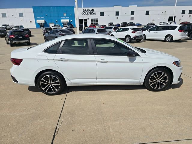 Used 2025 Volkswagen Jetta Sport FWD image 16