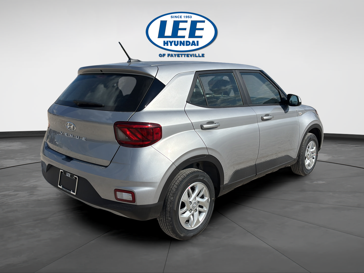New 2026 Hyundai Venue SE FWD image 3