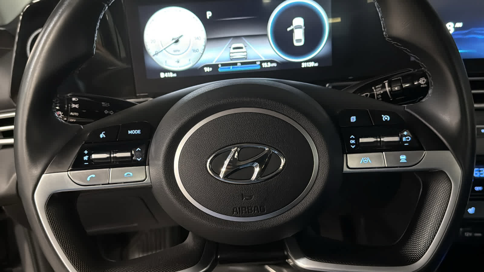 Used 2023 Hyundai Elantra SEL w/ Convenience Package FWD image 9