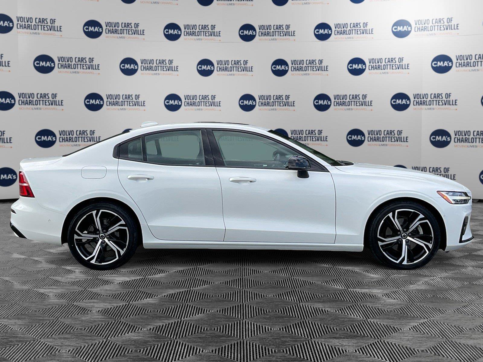 Used 2023 Volvo S60 B5 Plus w/ Climate Package AWD/4WD image 6