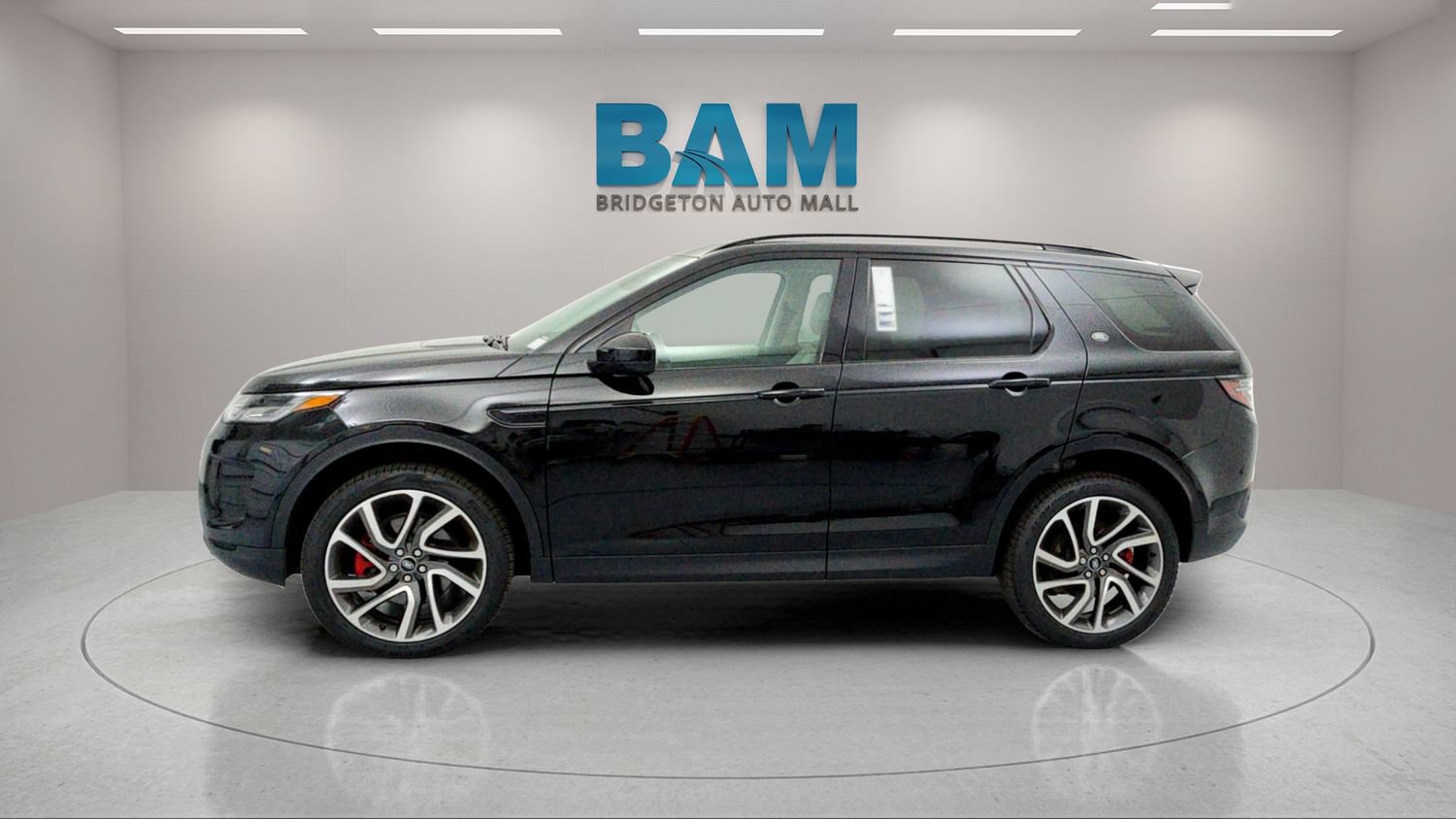 Used 2023 Land Rover Discovery Sport SE AWD/4WD image 4