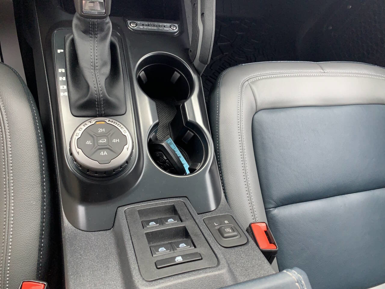 Used 2024 Ford Bronco Outer Banks w/ Sasquatch Package image 17