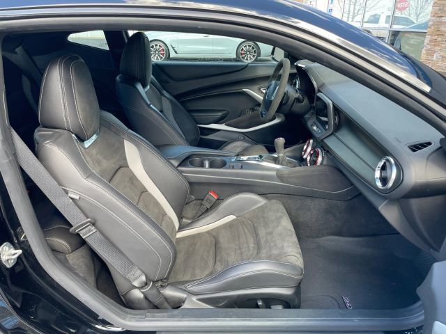 Used 2020 Chevrolet Camaro SS image 27