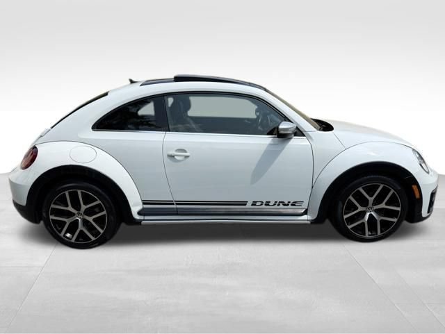 Used 2017 Volkswagen Beetle 1.8T Dune FWD image 4