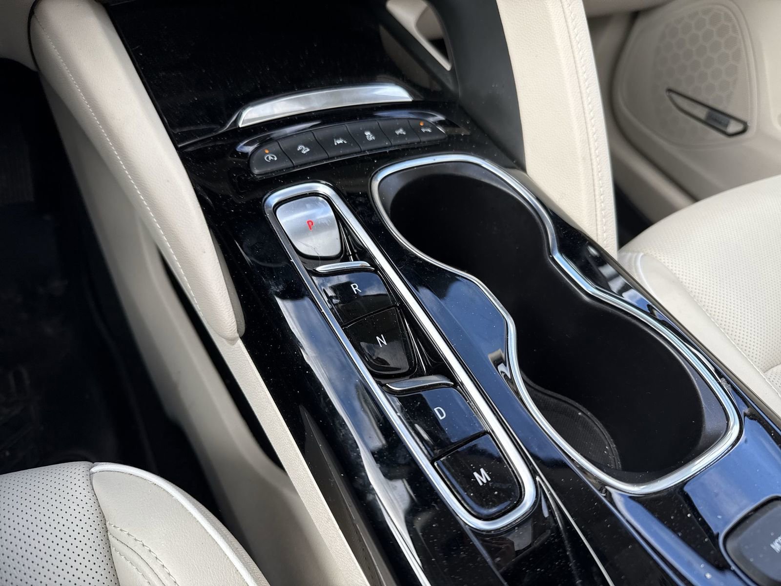 Used 2023 Buick Envision Avenir image 20