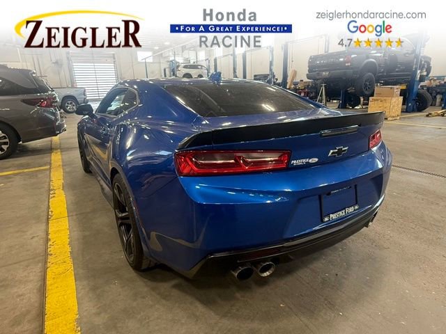 Used 2018 Chevrolet Camaro SS image 2