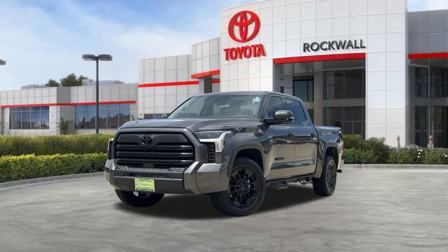 Used 2023 Toyota Tundra SR5 w/ SR5 Convenience Package AWD/4WD video 1