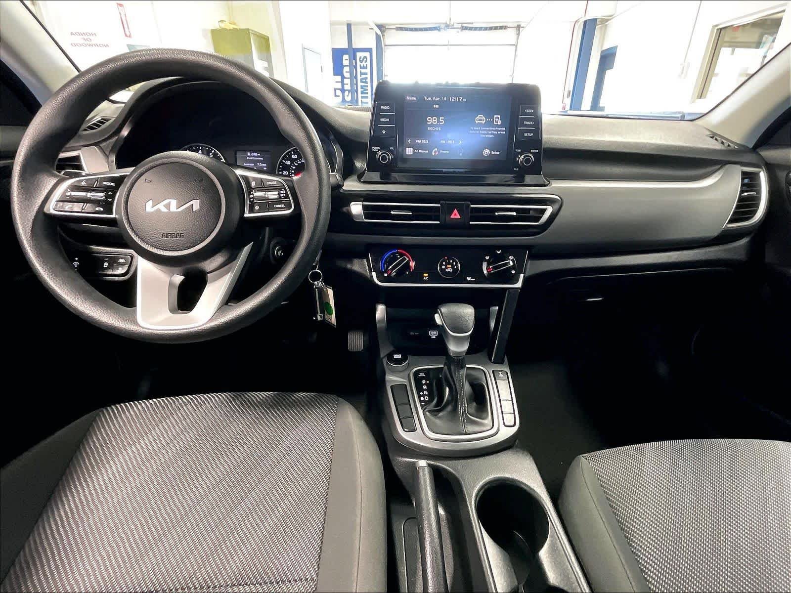 Used 2023 Kia Seltos LX AWD/4WD image 21