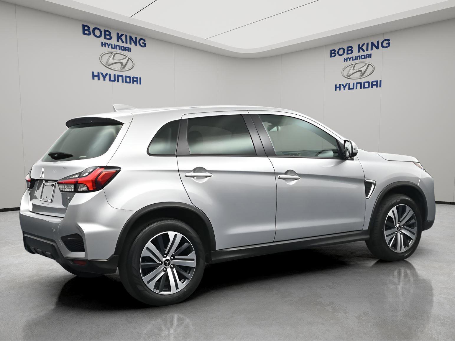 Used 2024 Mitsubishi Outlander Sport SE image 4