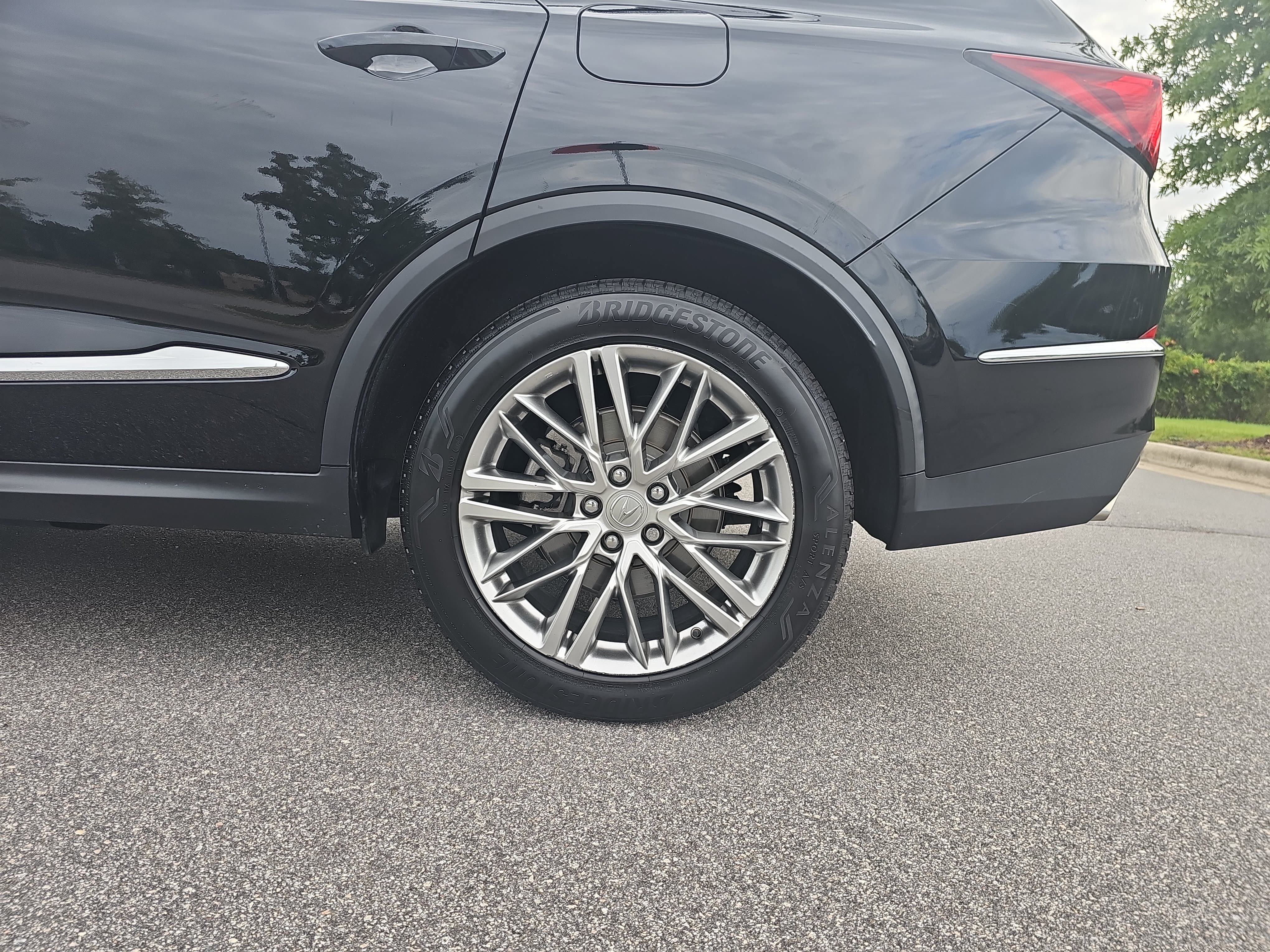 Certified 2024 Acura MDX SH-AWD w/ Advance Package image 33