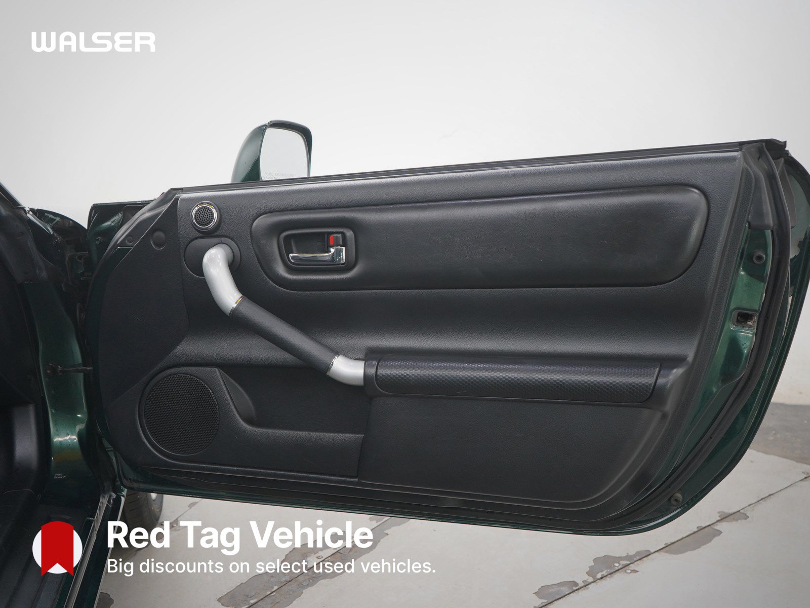 Used 2003 Toyota MR2 RWD image 9