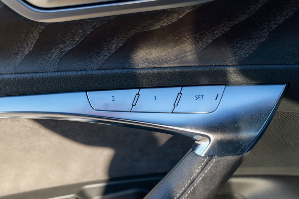 Used 2020 Audi S6 Premium Plus w/ S Sport Package image 18