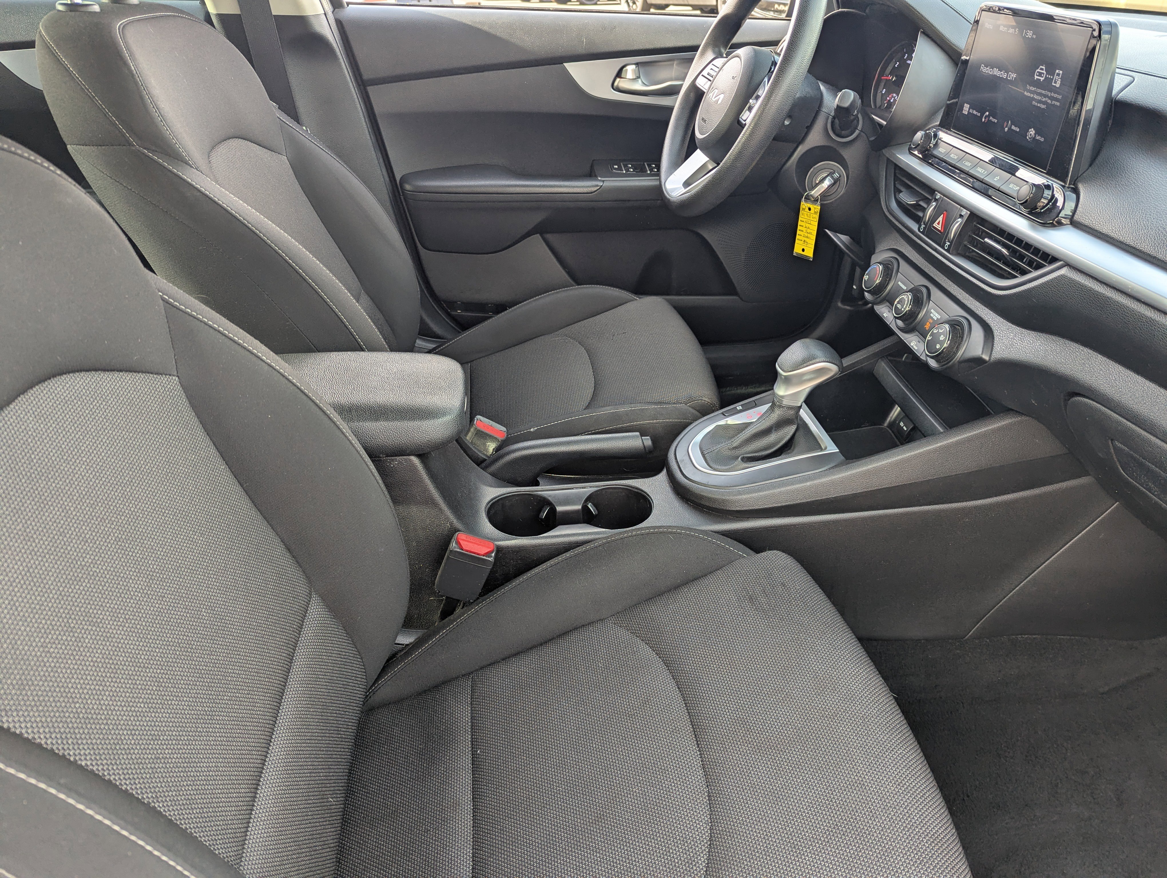 Certified 2022 Kia Forte Sedan image 9