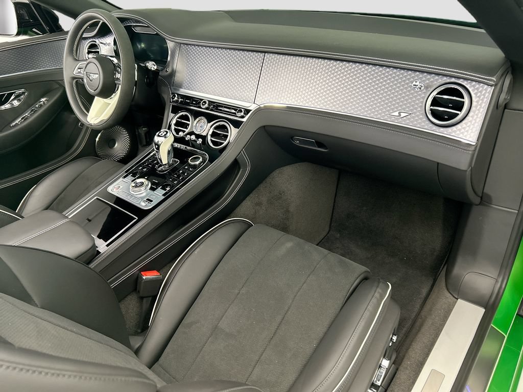 Used 2024 Bentley Continental GT AWD/4WD image 24