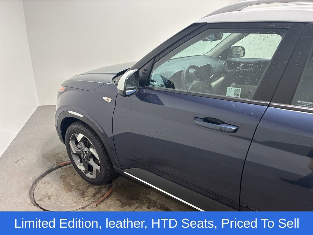 Used 2025 Hyundai Venue Limited image 8