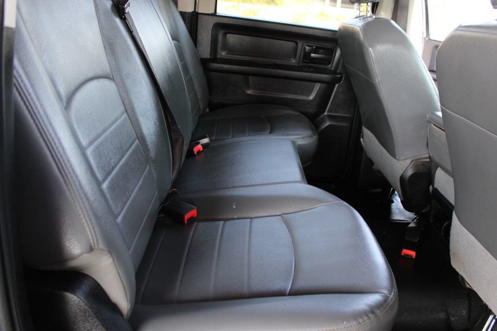 Used 2018 RAM 3500 Tradesman w/ Chrome Appearance Group AWD/4WD image 16