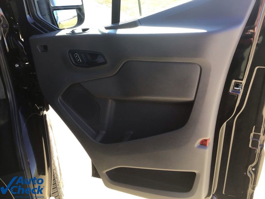 Used 2023 Ford Transit 350 148 Low Roof Wagon image 16