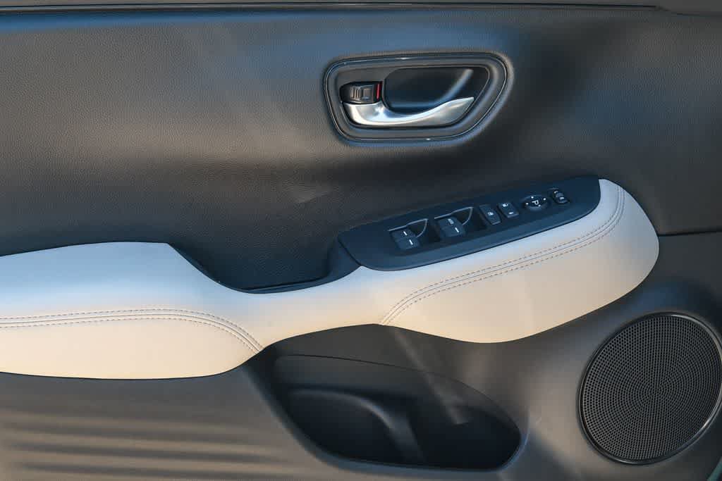New 2027 Honda HR-V LX image 21