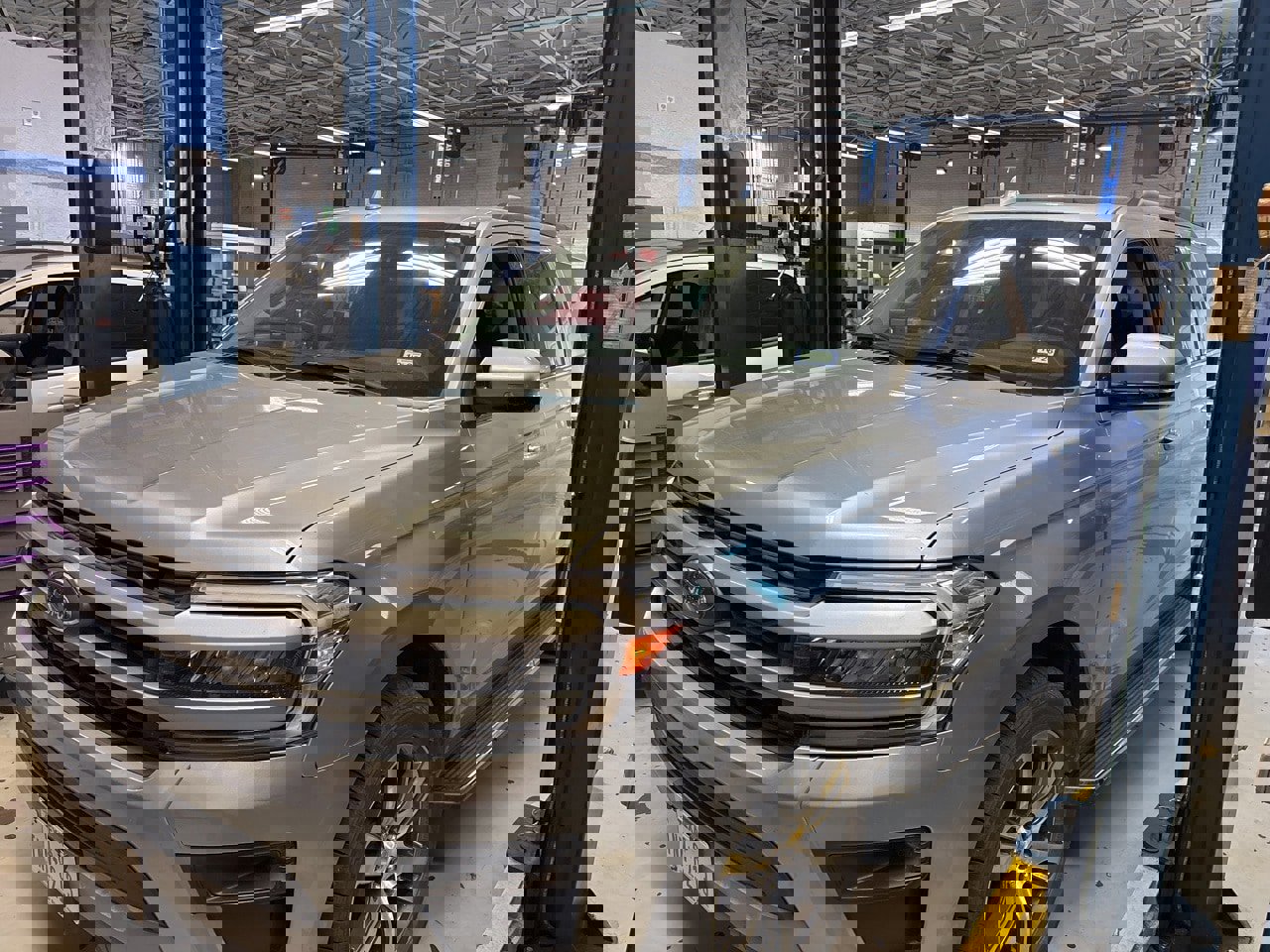 Used 2022 Ford Expedition XLT image 2