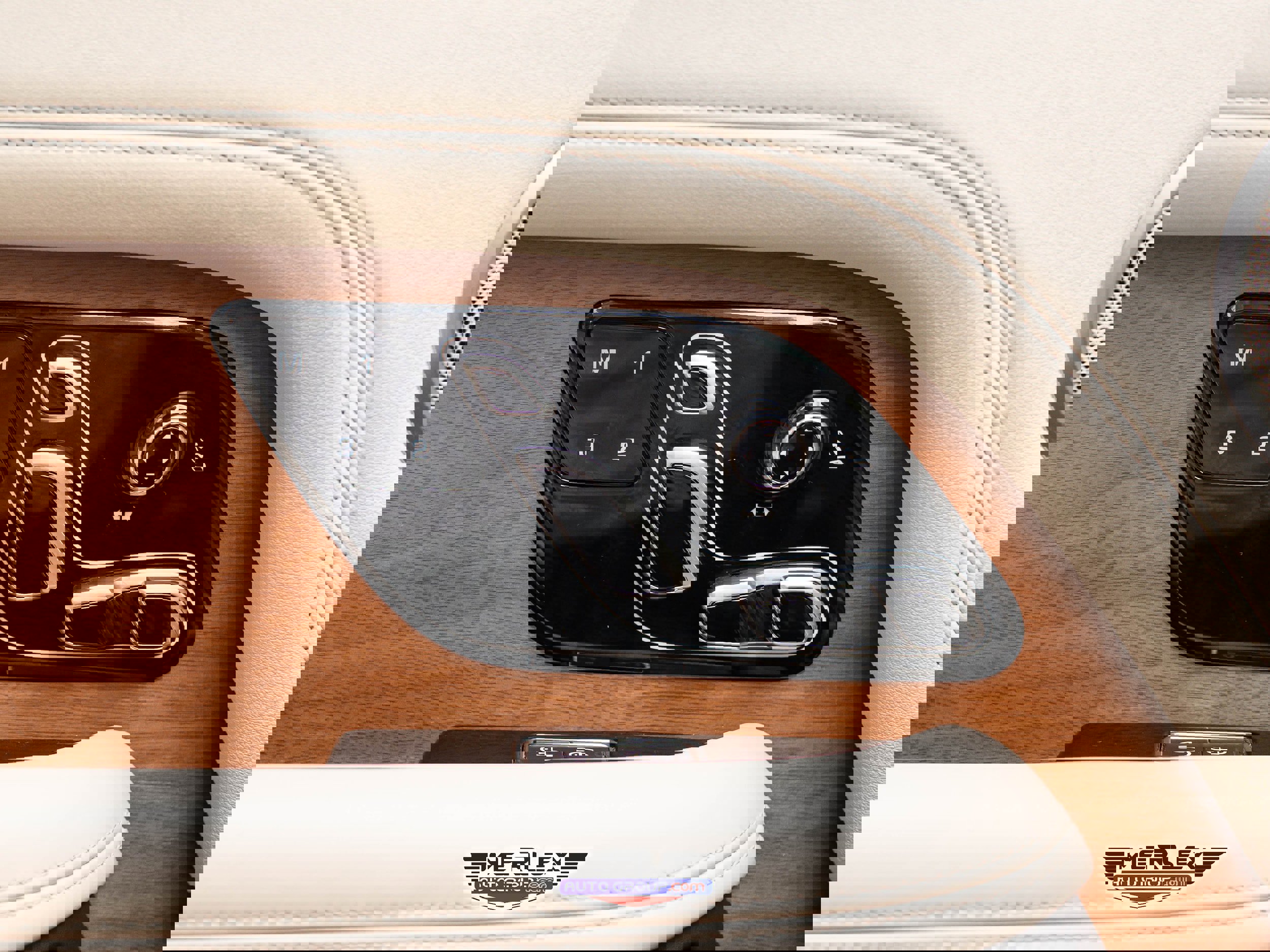 Used 2018 Land Rover Range Rover Supercharged image 42