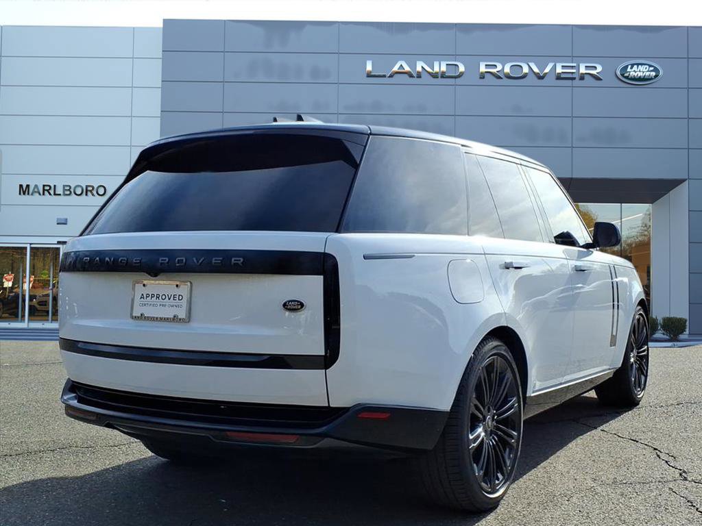 Certified 2022 Land Rover Range Rover SE image 2