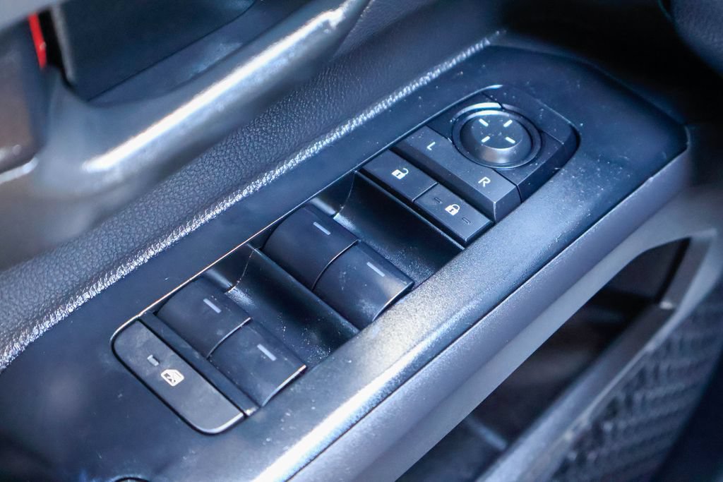 Used 2025 Toyota Tacoma SR RWD image 16