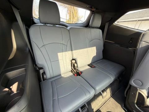 Used 2022 Buick Enclave Essence w/ Experience Buick Package image 27