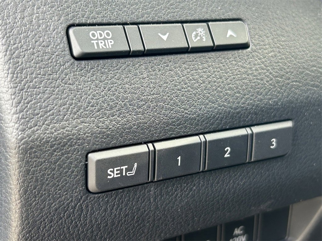 Used 2025 Lexus GX 550 image 21