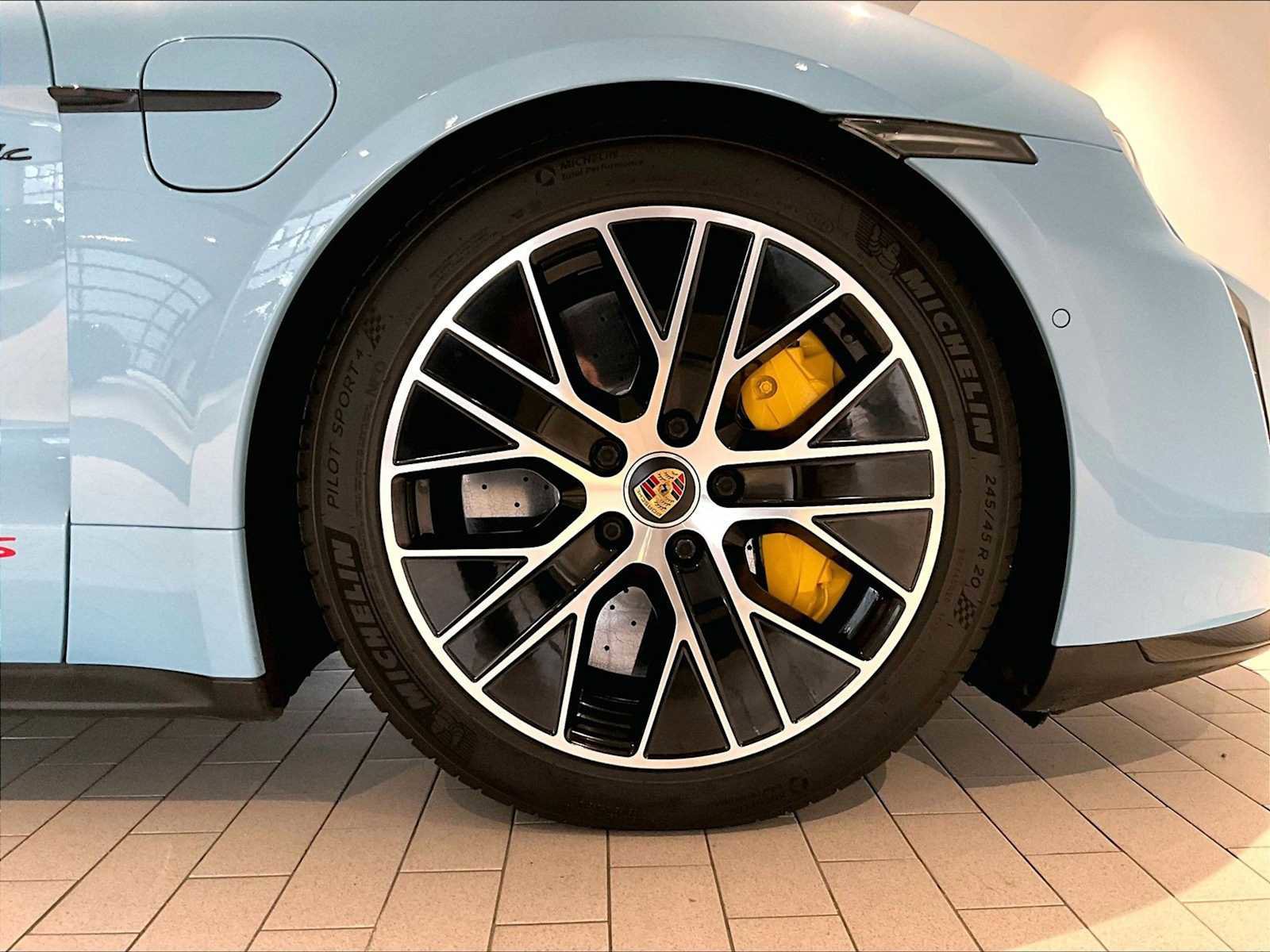 Used 2020 Porsche Taycan Turbo S image 14