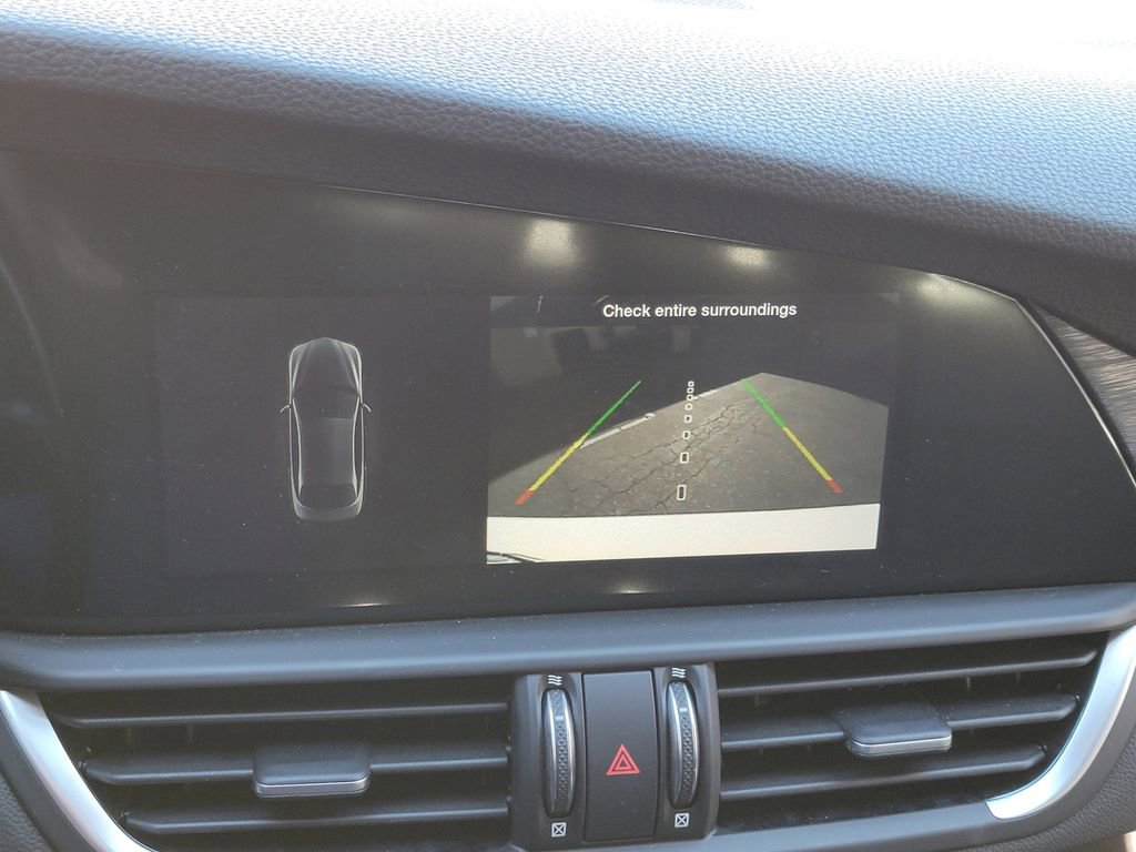 Used 2024 Alfa Romeo Giulia Sprint image 10