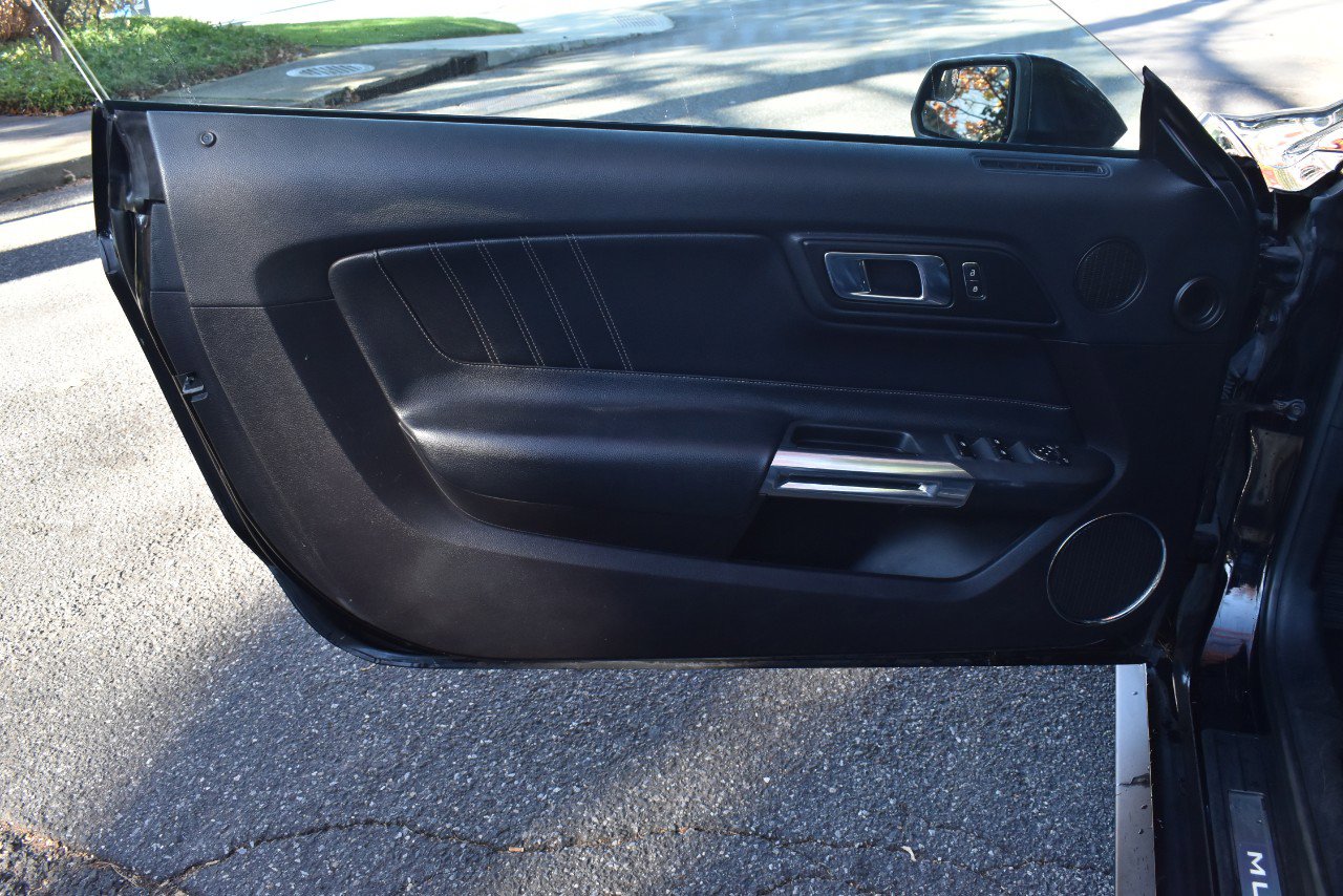 Used 2019 Ford Mustang Premium image 26