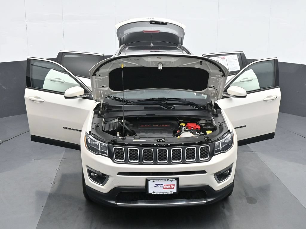 Used 2019 Jeep Compass Limited AWD/4WD image 34