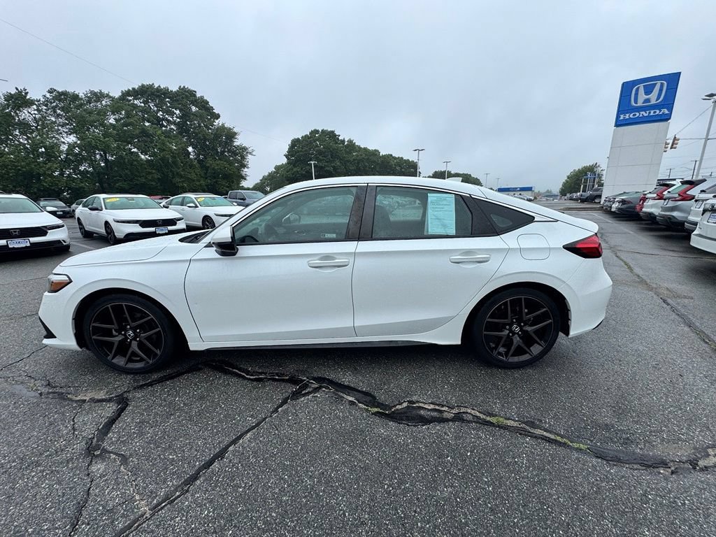 Used 2023 Honda Civic Sport Touring image 2