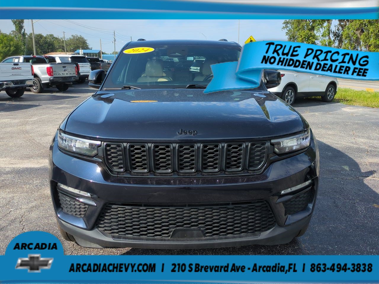 Used 2024 Jeep Grand Cherokee Limited w/ Black Appearance Package AWD/4WD image 9
