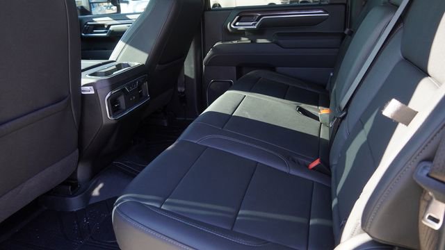 Used 2025 Chevrolet Silverado 3500 LTZ w/ LTZ Texas Edition image 14