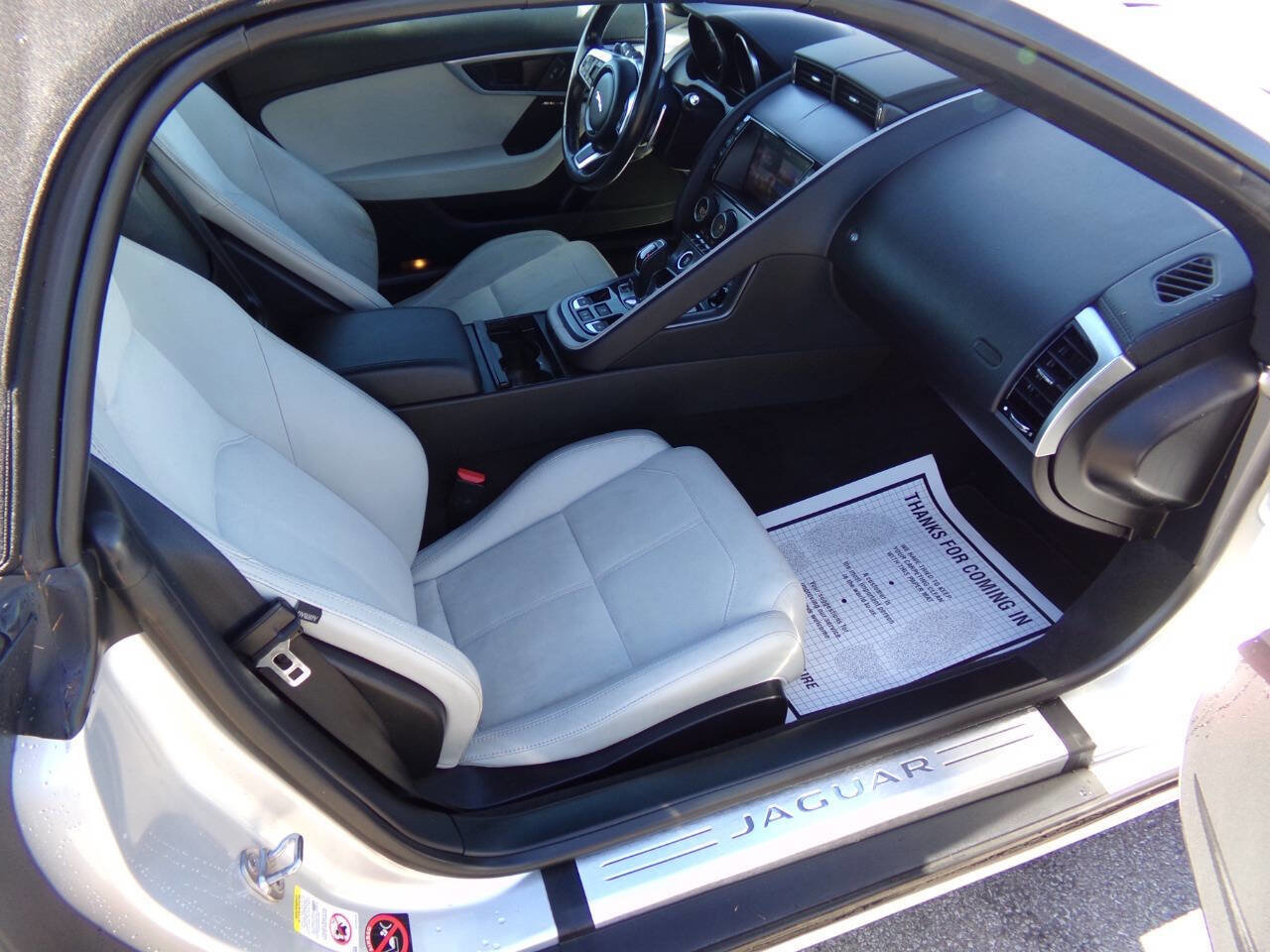 Used 2018 Jaguar F-TYPE Convertible image 21