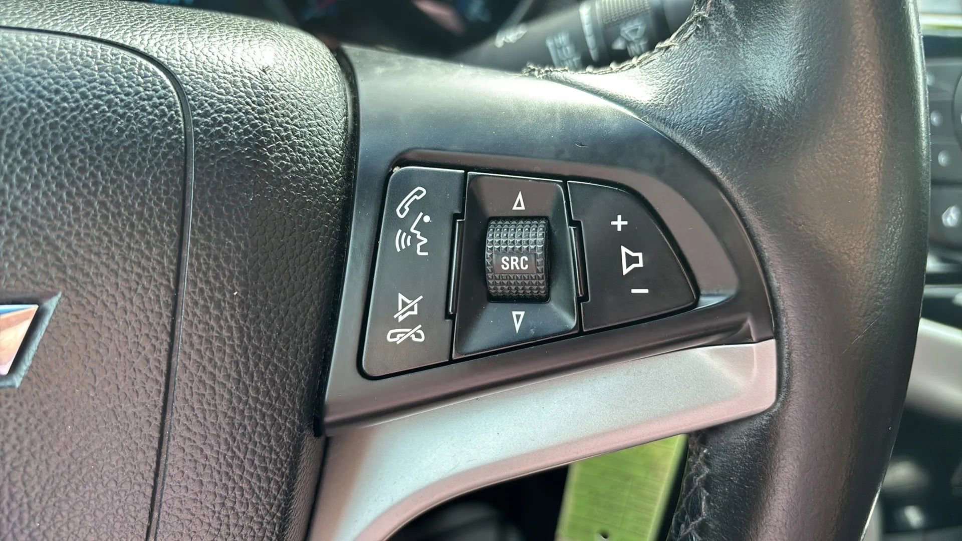 Used 2014 Chevrolet Cruze LT w/ Technology Package FWD image 34