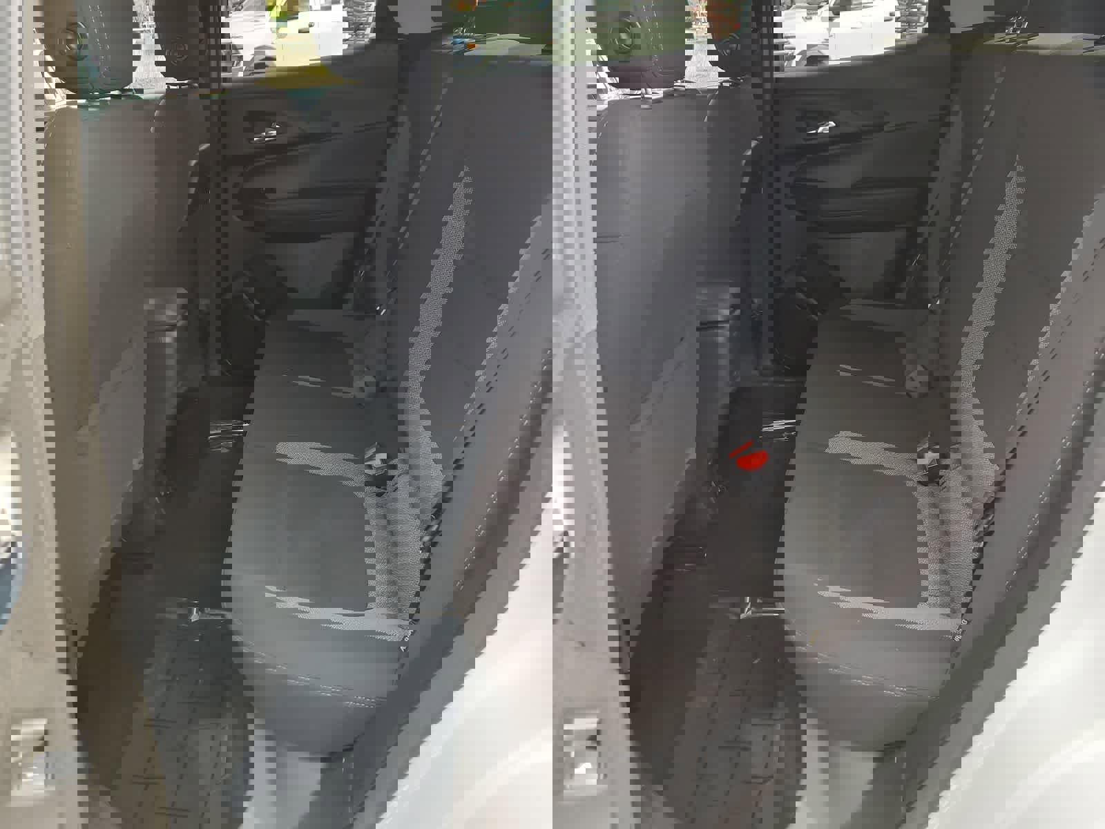 Used 2022 Chevrolet TrailBlazer LT w/ Convenience Package AWD/4WD image 21