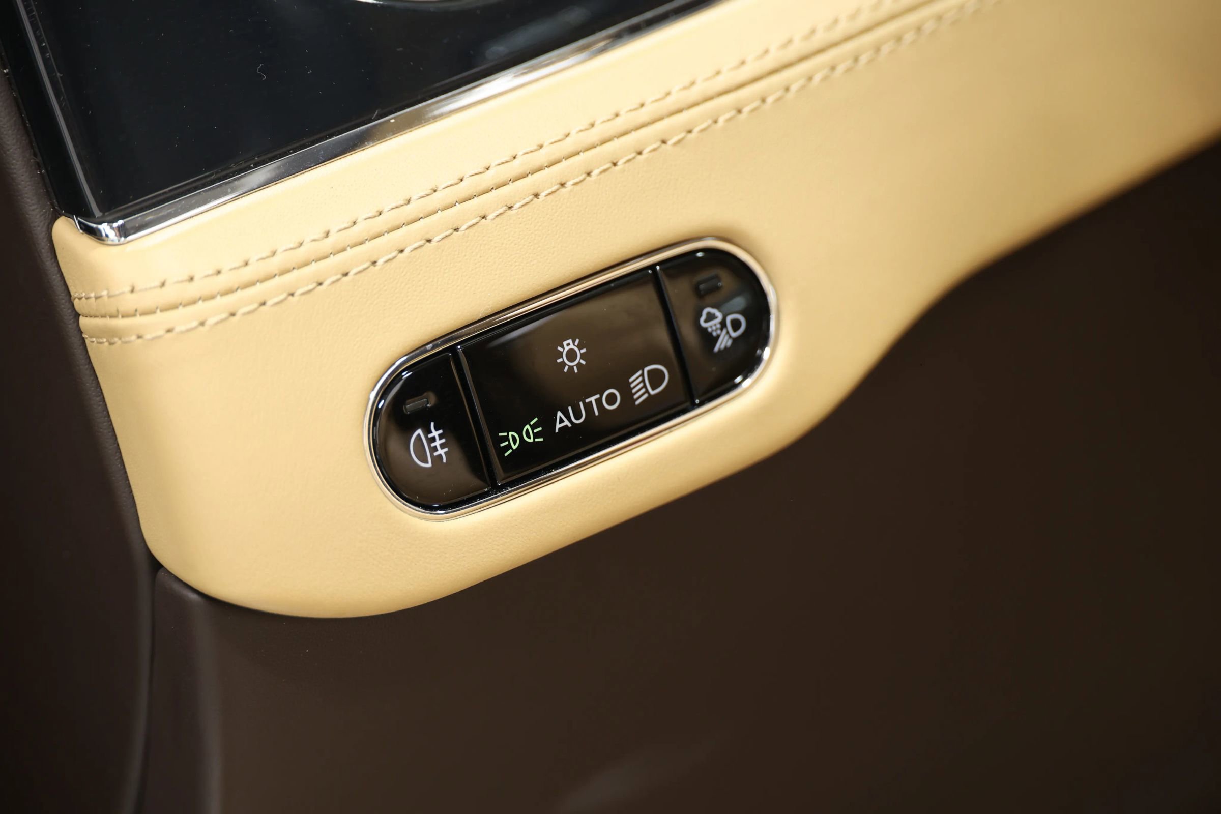 Used 2021 Bentley Continental GT image 27