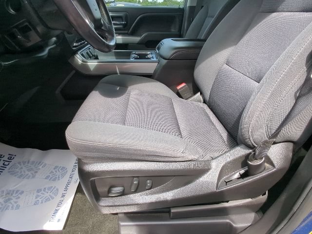Used 2018 Chevrolet Silverado 1500 LT w/ All Star Edition AWD/4WD image 11
