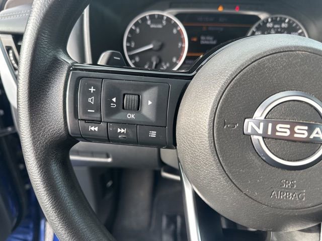 Used 2022 Nissan Rogue SV image 14