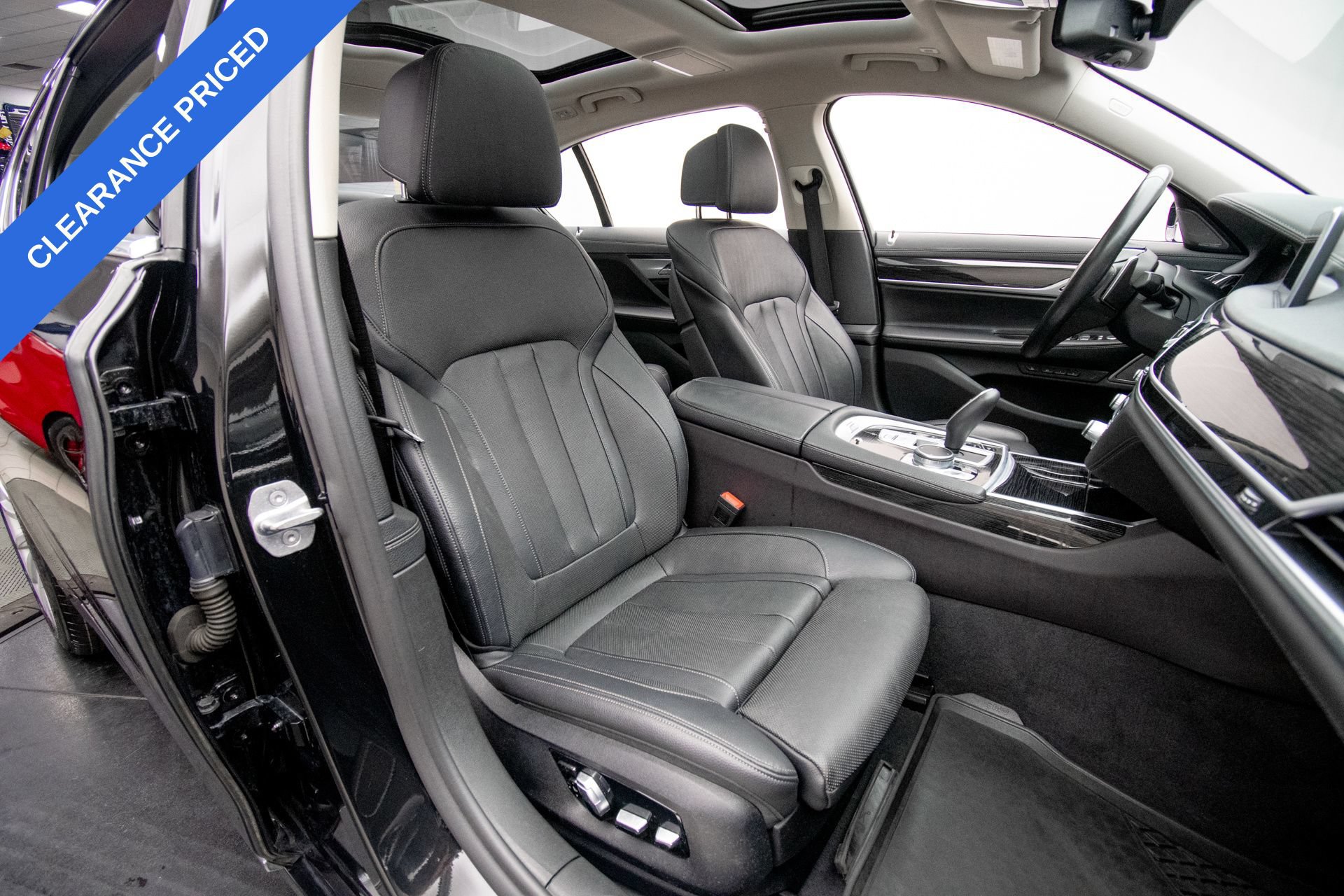 Used 2020 BMW 740i xDrive AWD/4WD image 18