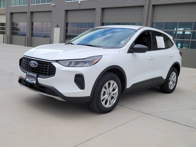 Certified 2025 Ford Escape Active AWD/4WD image 4
