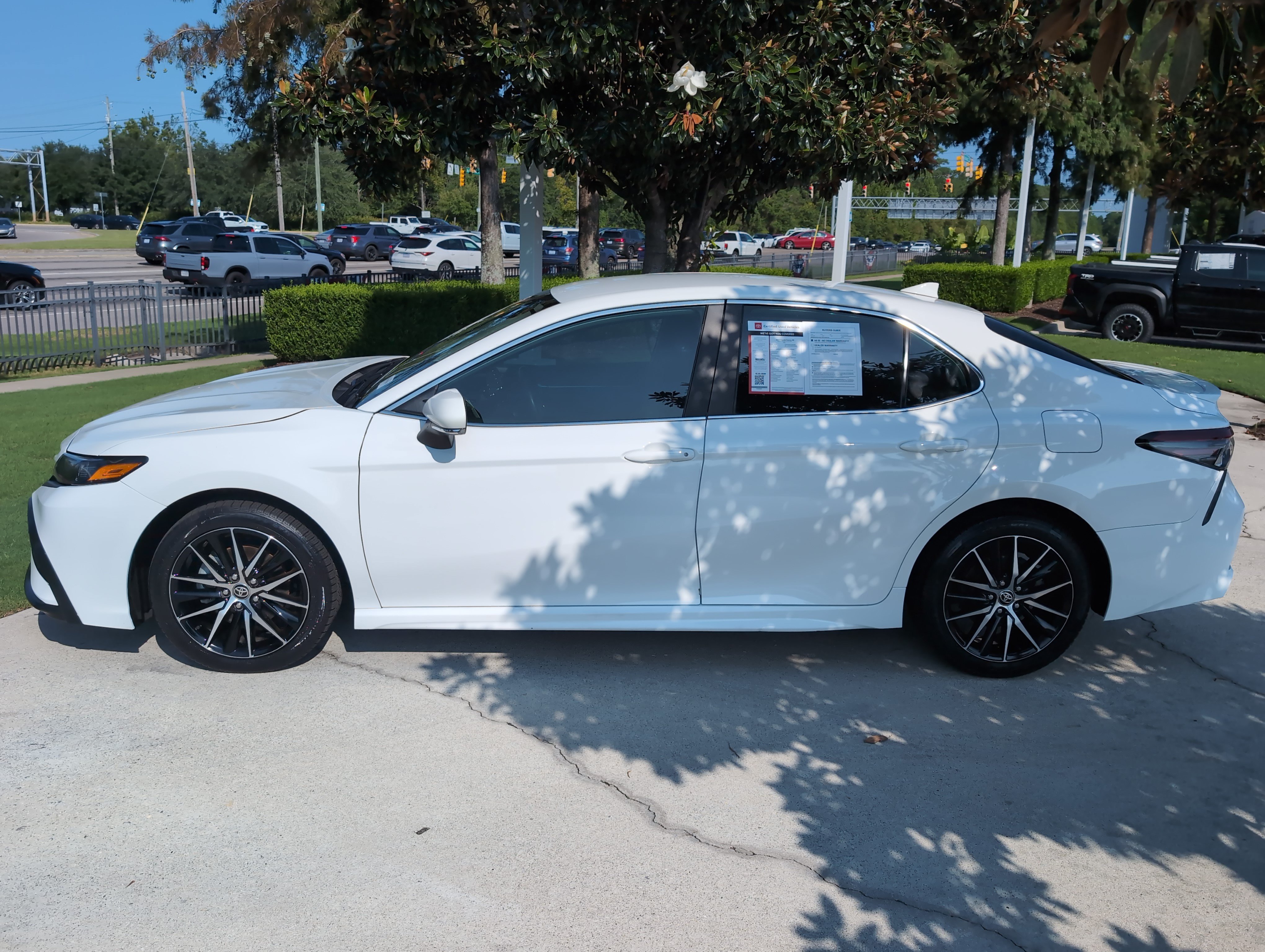 Certified 2024 Toyota Camry SE FWD image 7