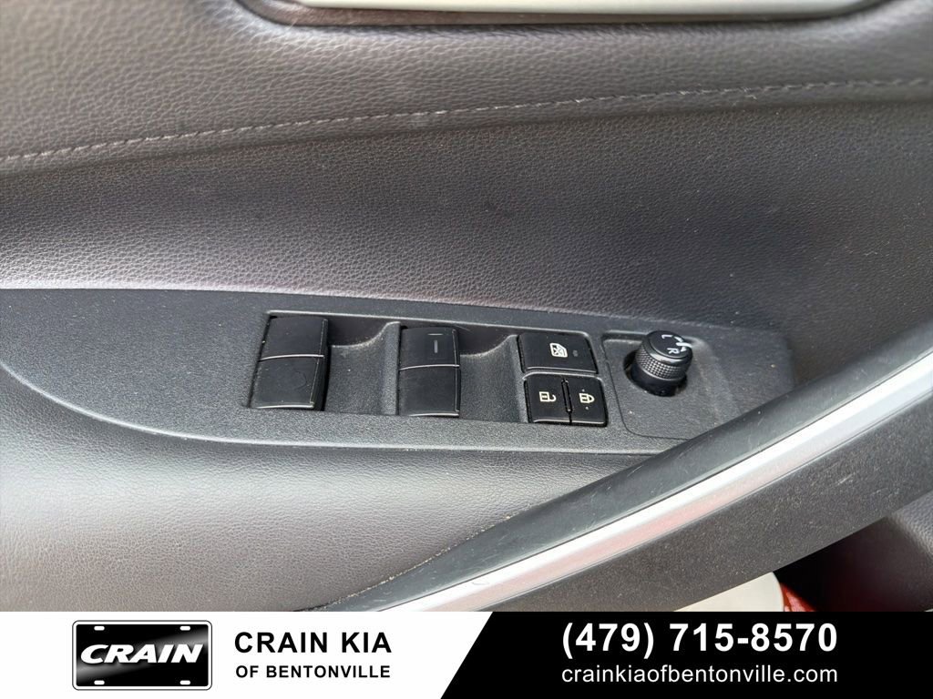 Used 2020 Toyota Corolla SE w/ Body Protection Package image 28