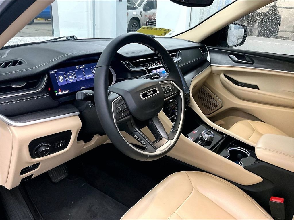 Used 2021 Jeep Grand Cherokee L Limited w/ Trailer Tow Group (B) image 8