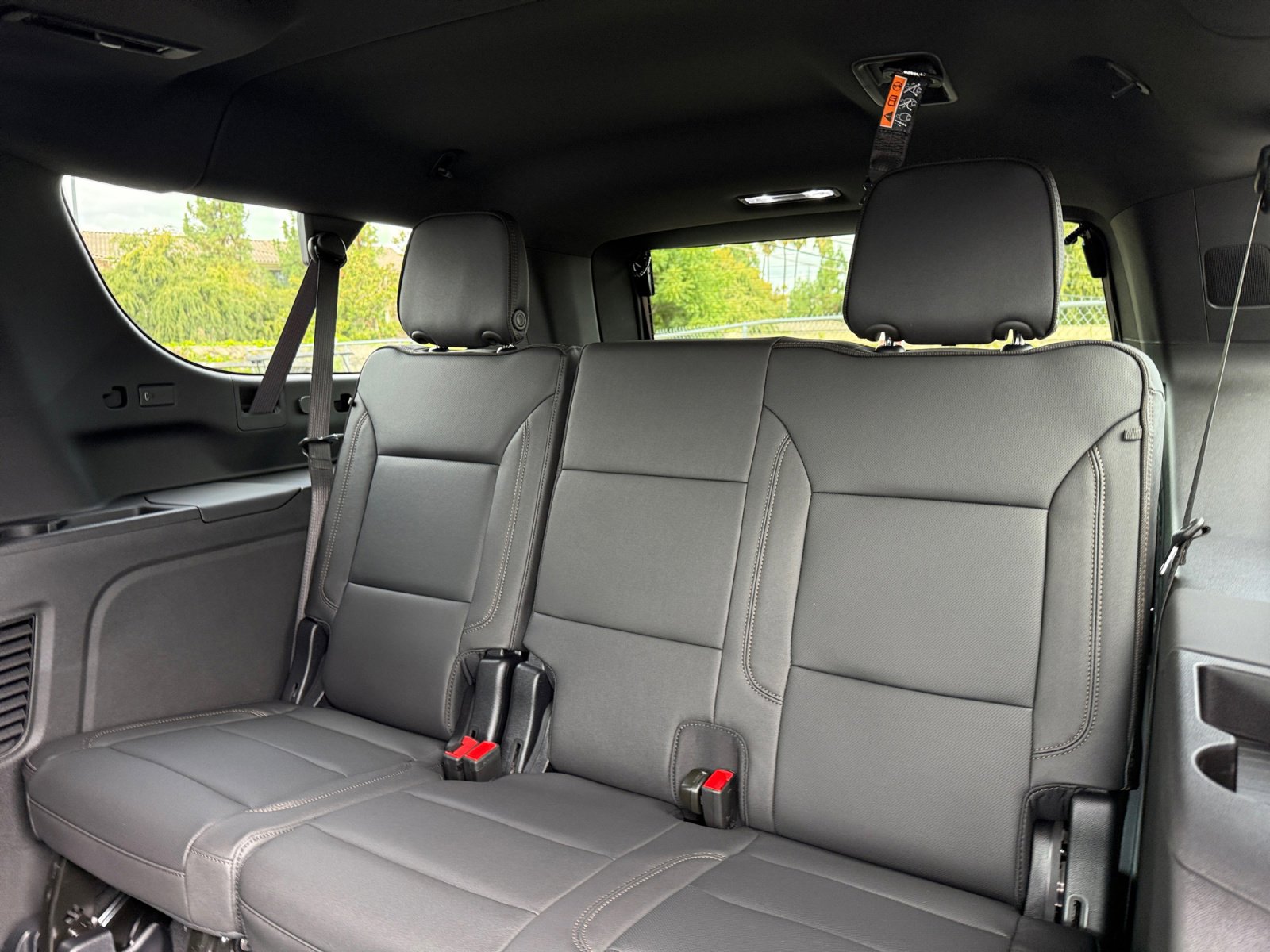 New 2026 Chevrolet Suburban High Country image 21