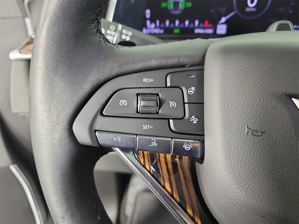 Certified 2024 Cadillac Escalade ESV Premium Luxury image 21