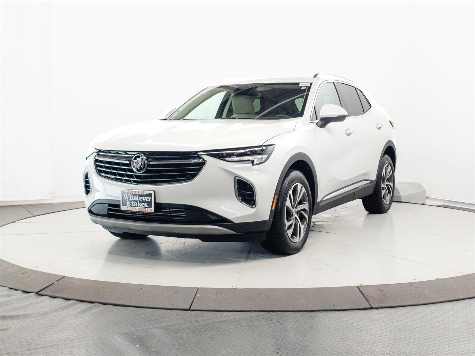 Used 2023 Buick Envision Essence AWD/4WD image 3