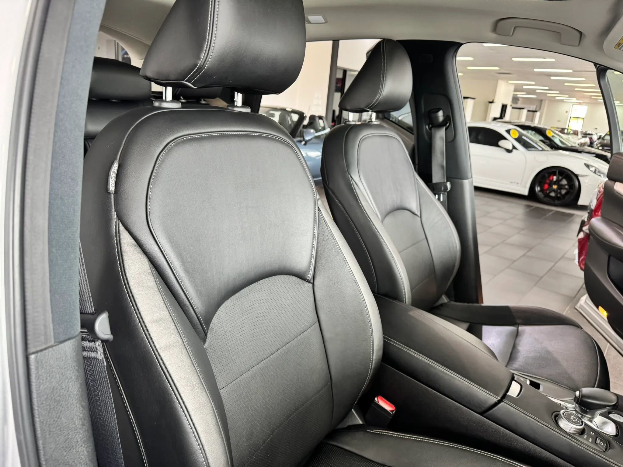 Used 2021 INFINITI QX50 Essential w/ Convenience Package FWD image 13